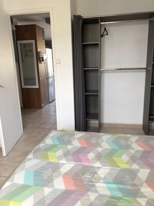Appartement Balcon, Place De Parking, Centre Ville Valence  Exterior foto