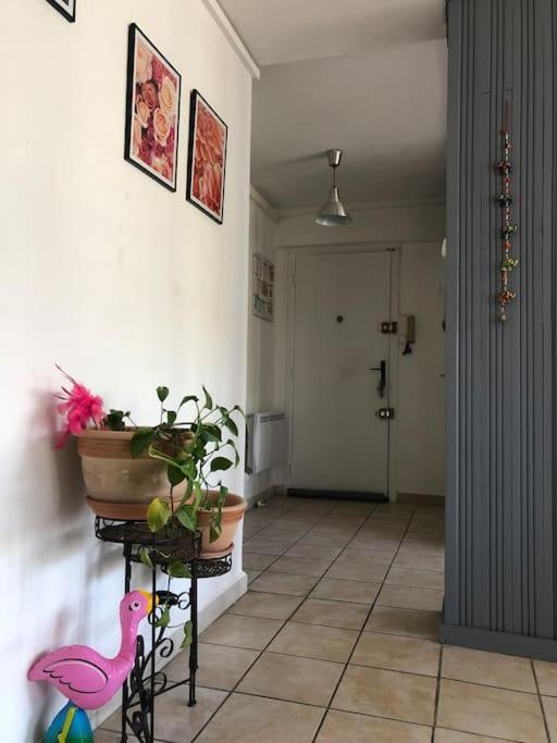 Appartement Balcon, Place De Parking, Centre Ville Valence  Exterior foto